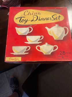 Vintage Craig Stan toy dinner set complete