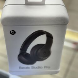 Brand New Beats Studio Pro 🔥⌚️🖥️📱on Sale 🔥⌚️🖥️📱