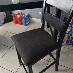 Kitchen Table 4 Chairs