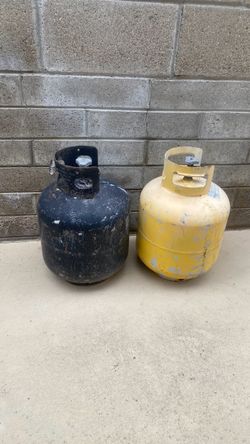 Empty 5 gallon propane tanks