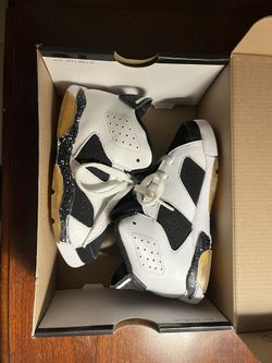Air Jordan 6 Retro Oreo - Size 9c