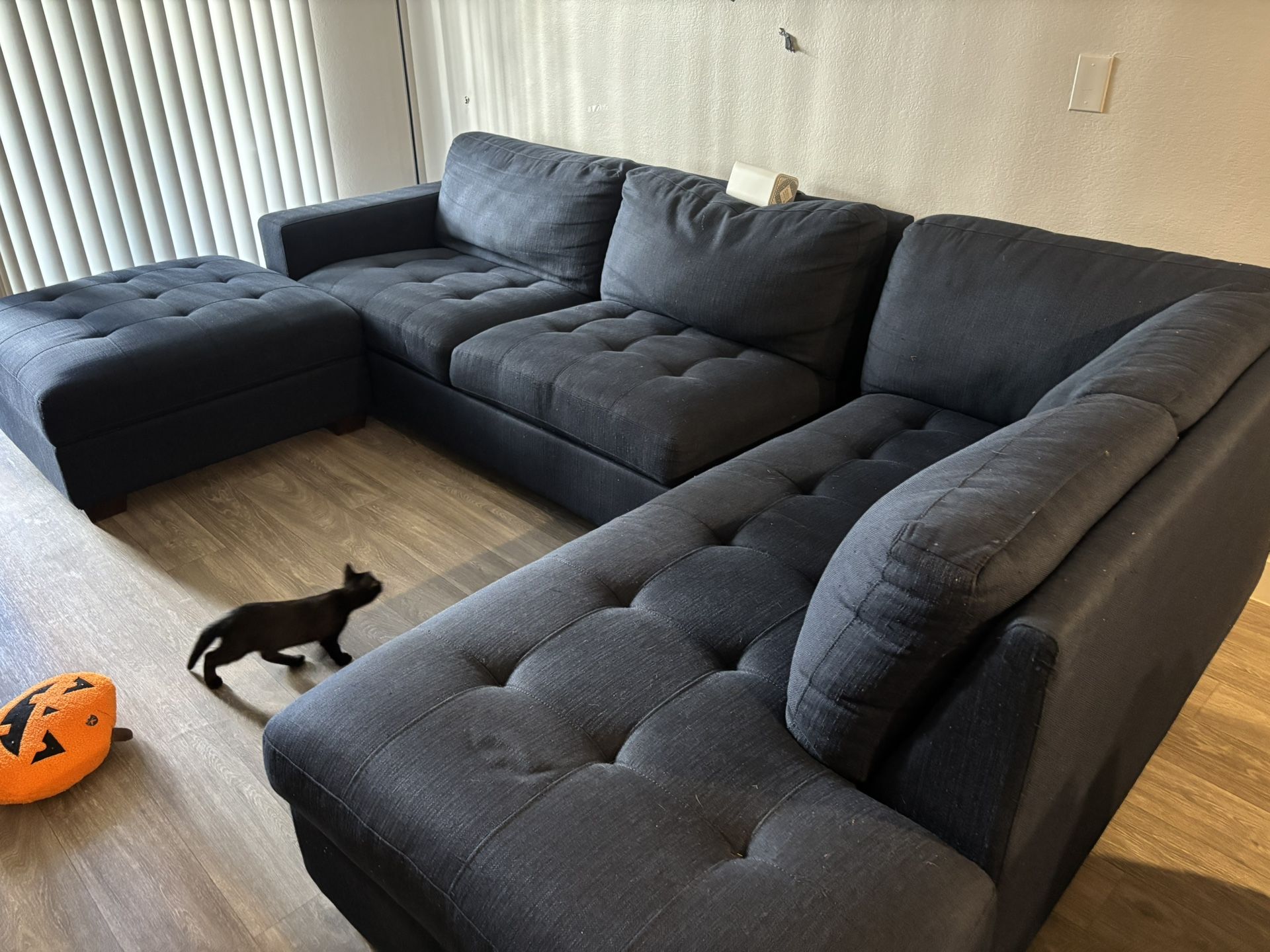 Sectional couch