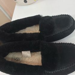 Ugg slippers