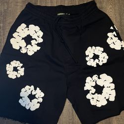 Black Denim Tear Shorts Size M