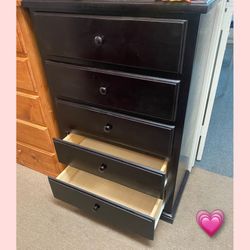 5 Drawer Pinewood Dresser ( White $269 )