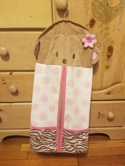 Baby girl room accessories, like new condition