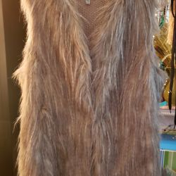Ladies Large Sebby Collection Faux Fur & Knit  Vest