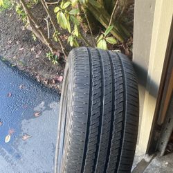 Bridgestone  265/50 R 20