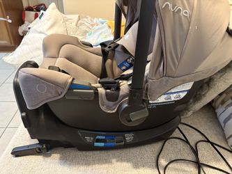 Nuna Car Seat And base