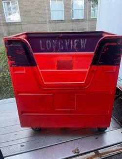 Laundry bins (100 each)