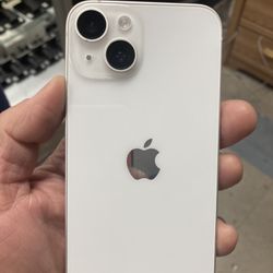 Factory Unlocked Iphone 15 128 gb comes with store warranty 