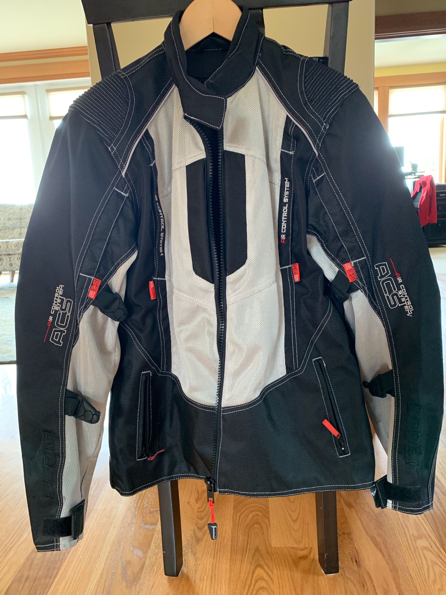 Women’s Motorcycle Jacket Size M