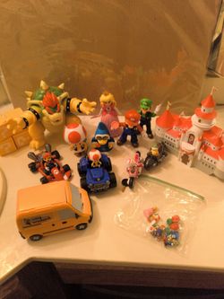 Suoer maro bros movie figures