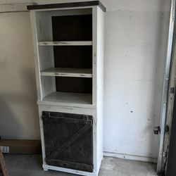 Cabinet/Bakers rack