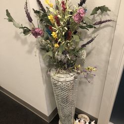Vase metal mosaic, height 30 inches, flowers included