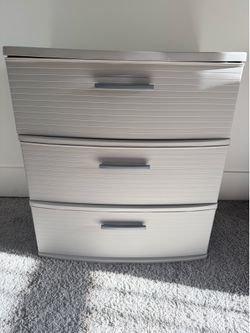 Gray Plastic Storage Cabinet with 3 Drawers