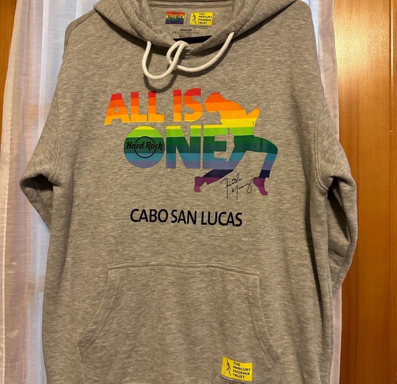 Size M Adult Hard rock 