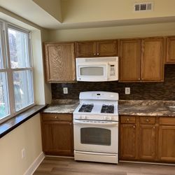 Completely Renovated 3bd, 1bath House 