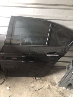 BMW F10 535i 528i 550 M5 REAR LEFT DRIVER DOOR WITH COMFORT ACCESS