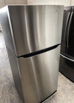 Frigidaire Top Freezer Fridge – Stainless, Clean, 30"