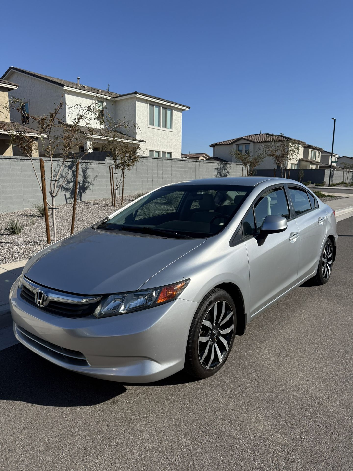 2012 Honda Civic LX • Clean Title • CarPlay • 141k Miles