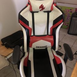 Desino Gaming Chair