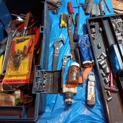 TOOL BOX FILLED WITH OLD TOOLS