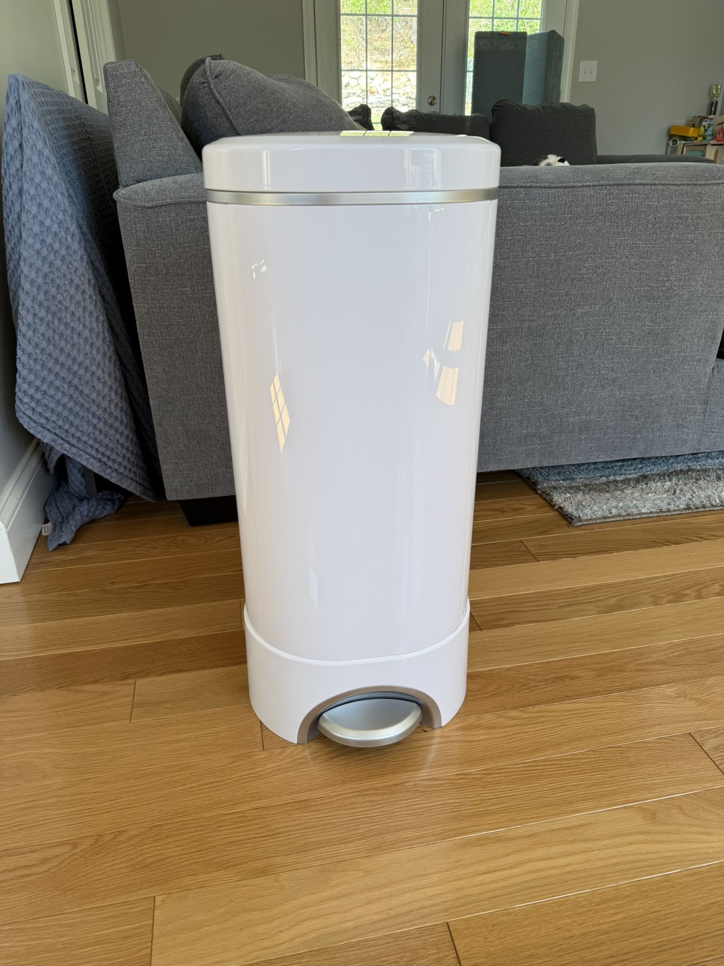 Munchkin Diaper Pail