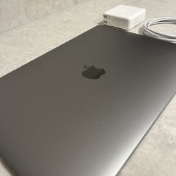 MacBook Pro (mid 2017)