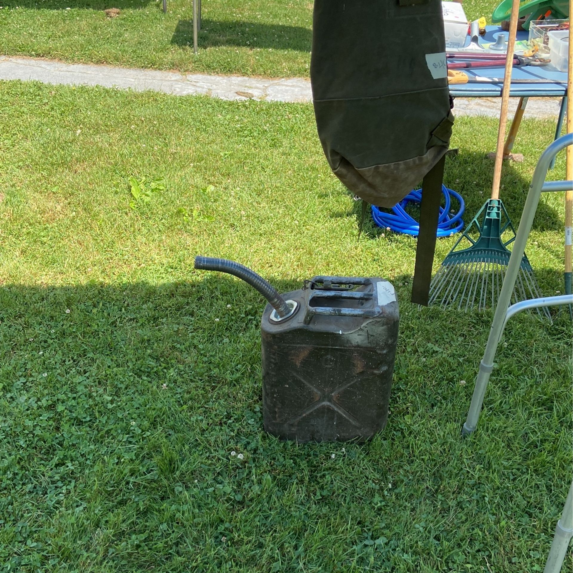 Milatary Gas Can And Duffle Bag 