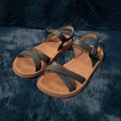 Link Sandals Size 1 Girls