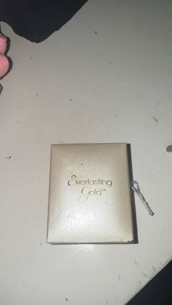 Everlasting gold earrings