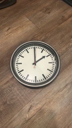 Free*  wall clock