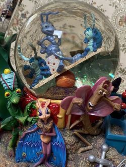 Disney A Bugs Life Snowglobe