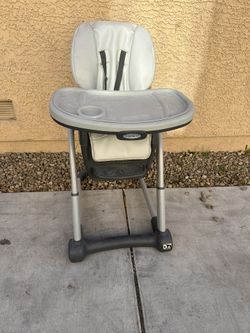 Graco Baby High Chair – Adjustable, Clean & Ready to Use