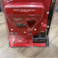 Milwaukee M12 12-Volt Lithium-Ion XC Battery Pack 4.0 Ah and Charger Starter Kit