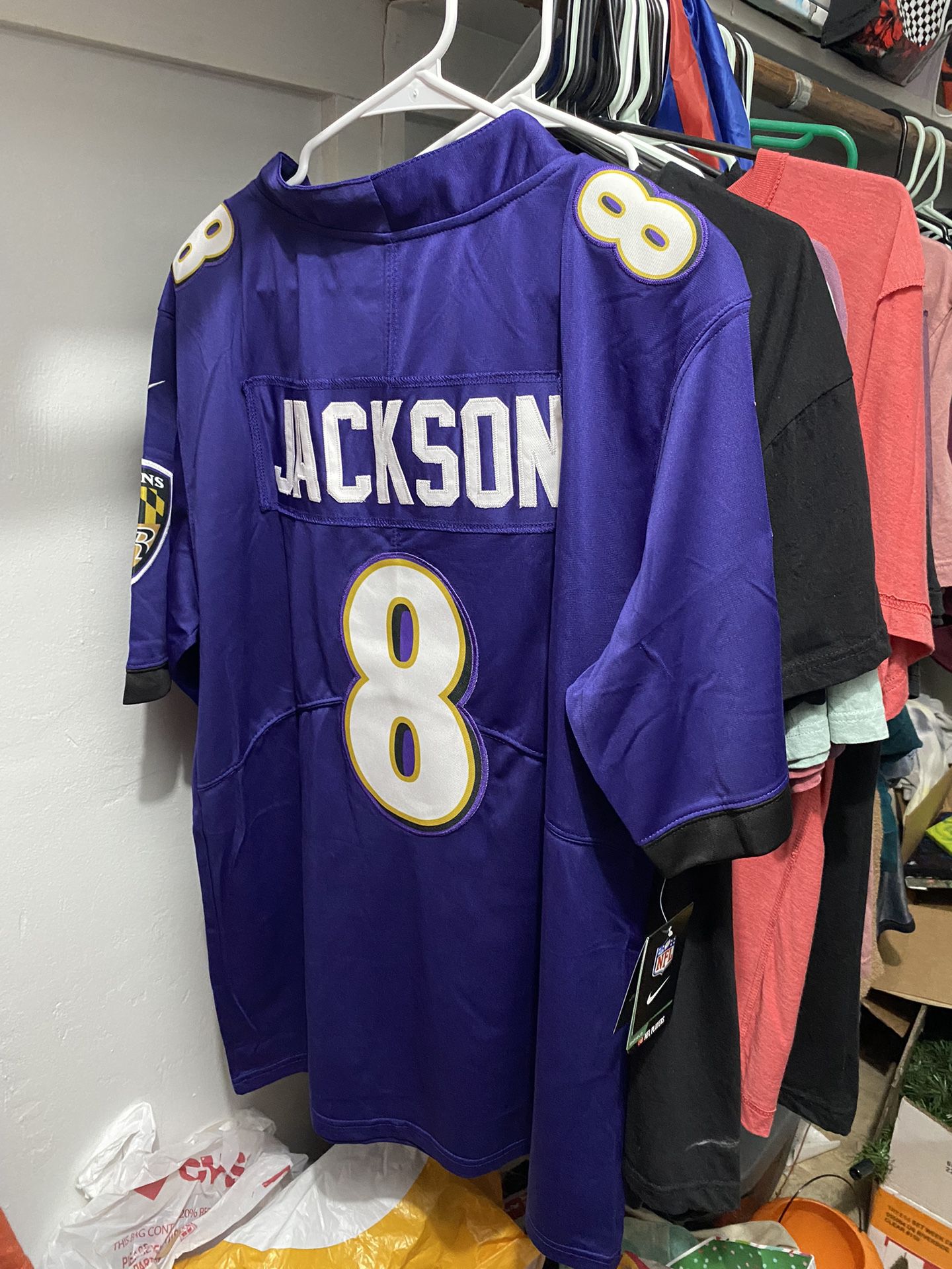 Lamar Jackson  Stitched NFL Jersey  Brand New!  Baltimore Ravens  Size Large and XL available   Shipping available  Located in pompano beach, Fl