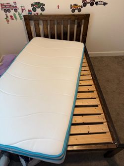 Twin Wooden Bed Frame with Mattress
