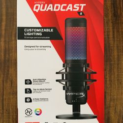 Podcast Microphone Sealed
