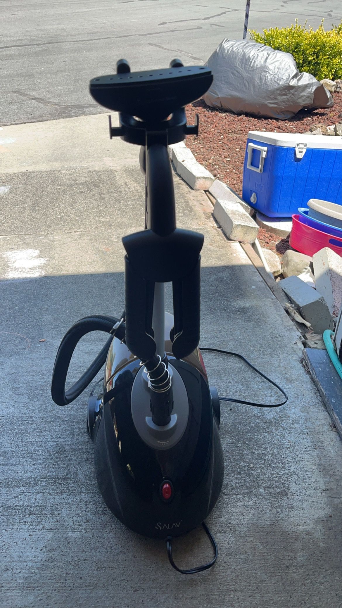 Clothes steamer, Used once