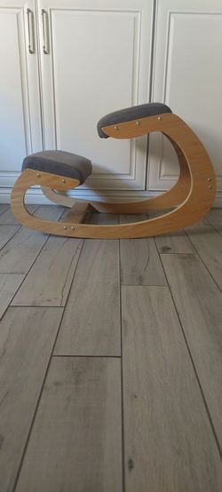 Ergonomic Kneeling Rocking Chair