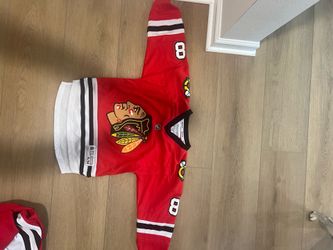 Youth small Blackhawk jersey