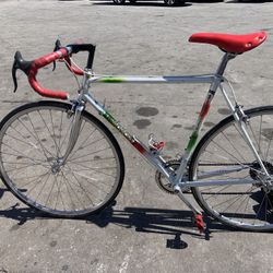 Simoncini 16 Speed 54c Lightweight Aluminum Frame With Campagnolo Components 