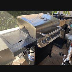 $35! Grills Bbq Gas Outdoor Camping Park Grill On Wheels