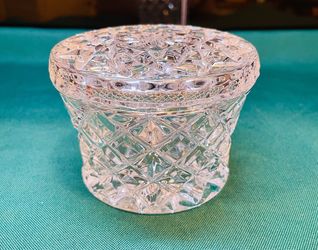 Vintage bohemian crystal jar with lid. Geometric pattern.