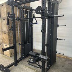 Brand New!! Ultimate Home Gym !! Squat Rack / Functional Trainer / Smith Machine all in 1 !!