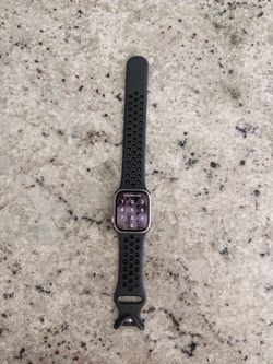 Apple Watch Series 8