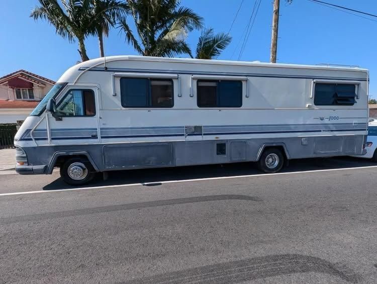 1992 Ford Holiday rambler special edition