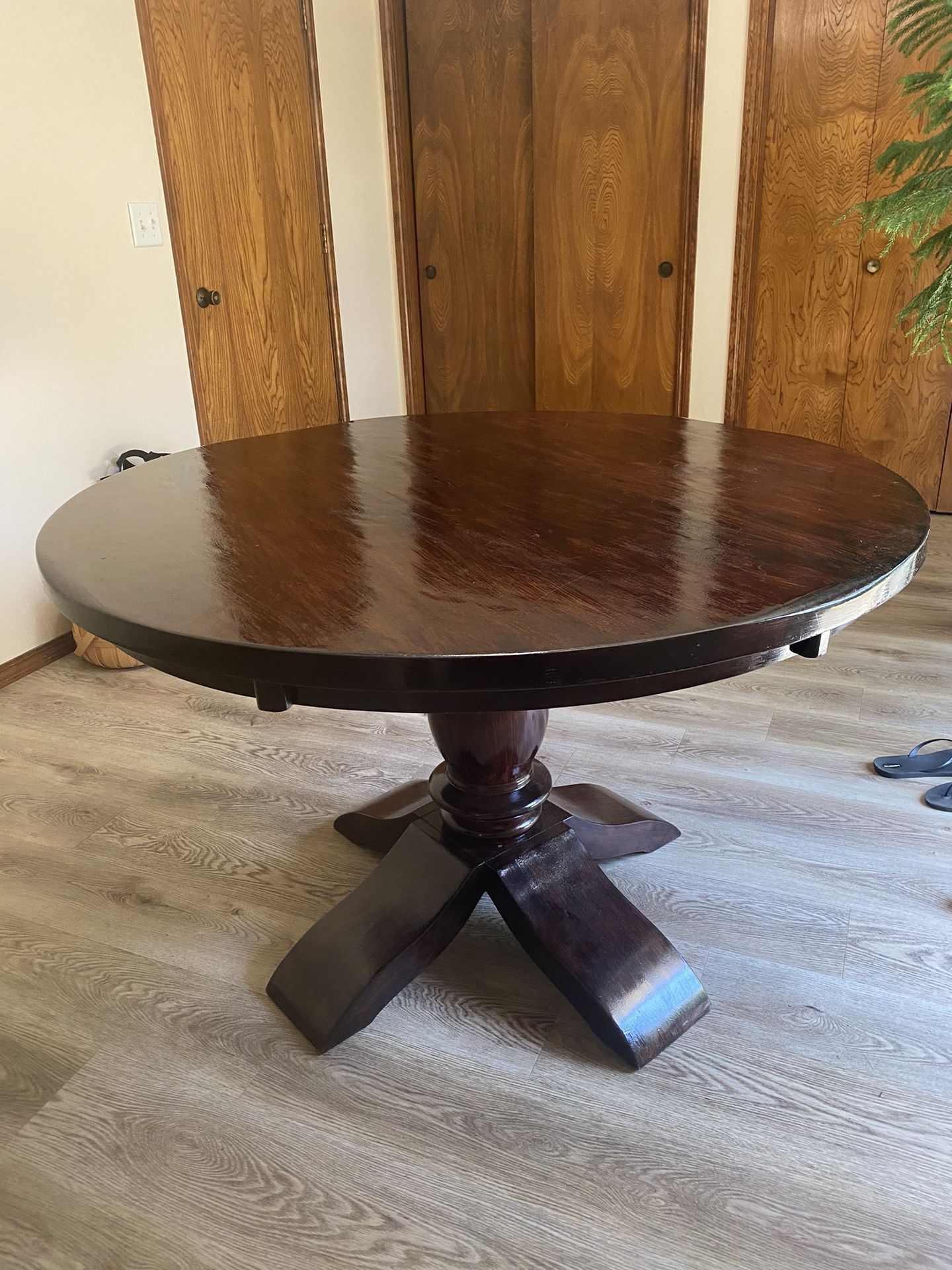 Dining Room Table (No chairs)