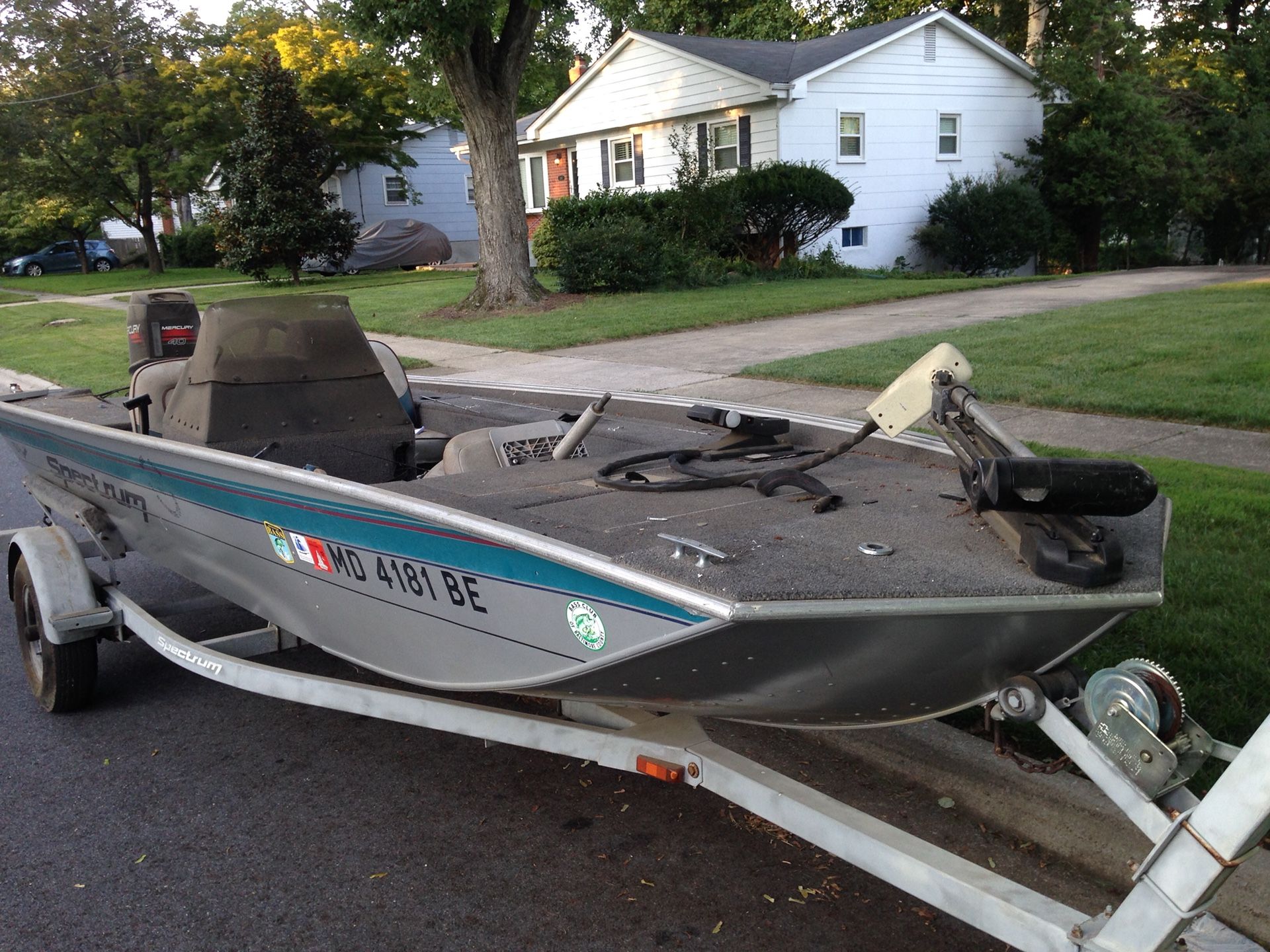 Reduced for a quick sale !!!! Bass motor boat for sale